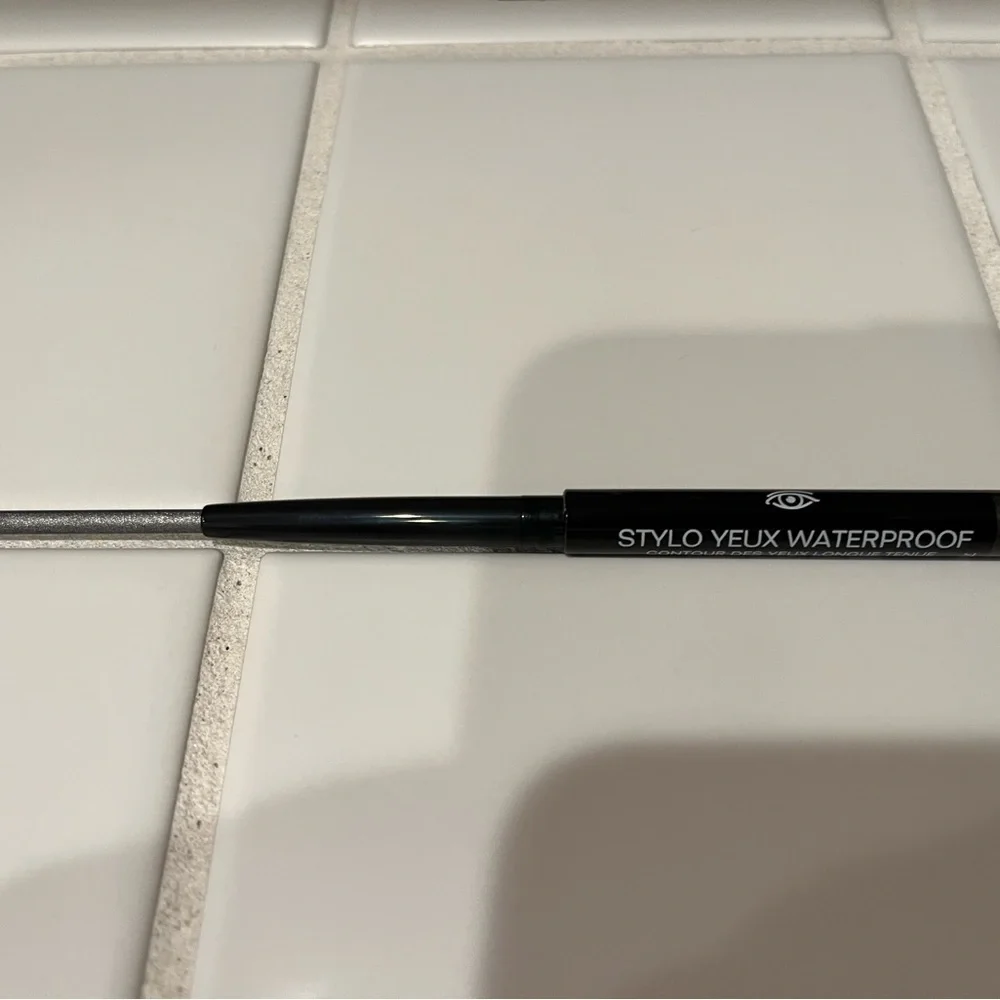 CHANEL Long-Lasting Eyeliner Gris Graphite - Black